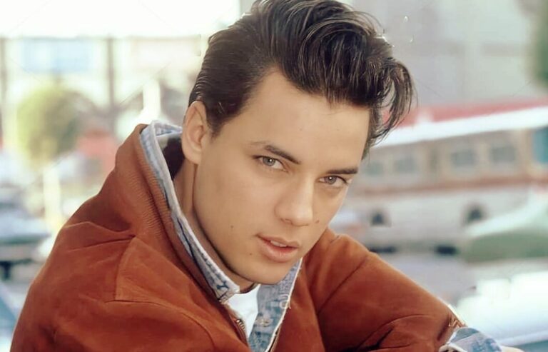 Livi’s Model ‘Nick Kamen’ passes away at the age of 59, see Nick Kamen cause of death
